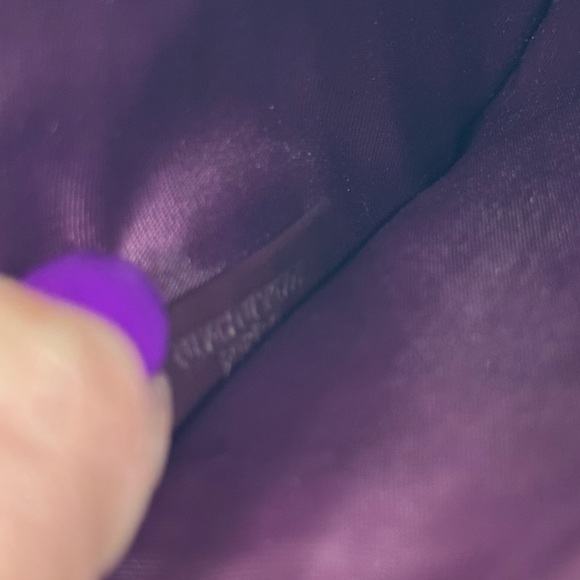 LOEWE LIKE NEW RASPBERRY PINK LEATHER POUCH 6.6 L  x 5 H - Picture 14 of 14